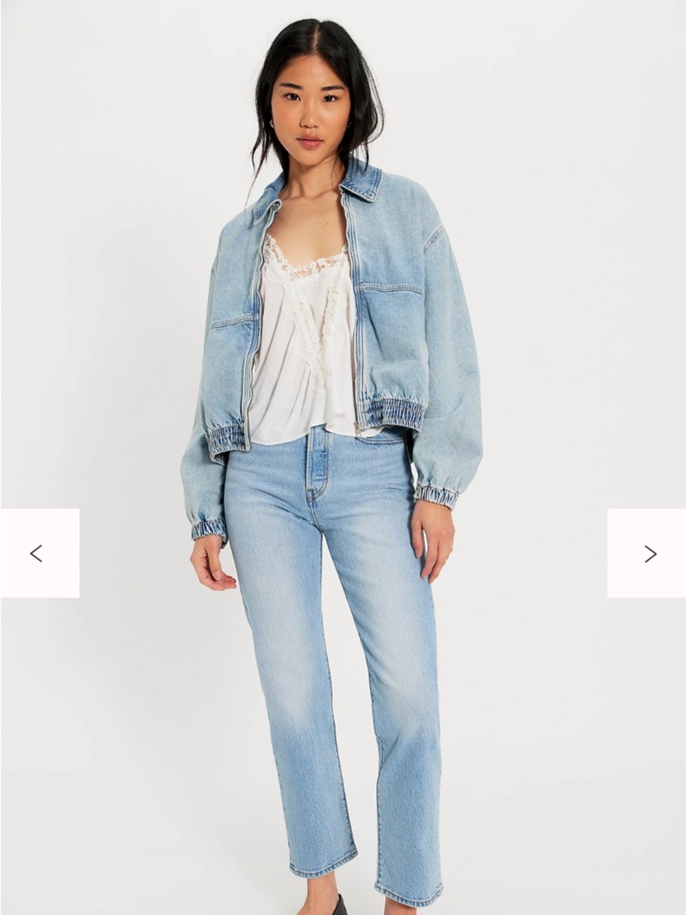 Levi’s Wedgie in light wash sz31